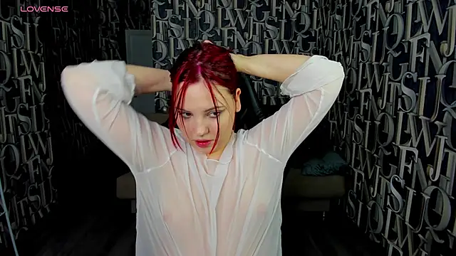 Snapshot of Stacy_Luv chatting on December 30, 2024, 4:09 am Stacy Luv online show from December 30, 2024, 4:09 am