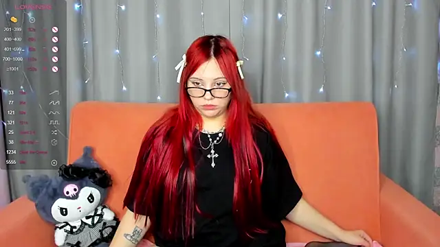 Snapshot of Stacy_Luv chatting on January 24, 2025, 1:03 am Stacy Luv online show from January 24, 2025, 1:03 am