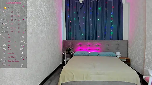 Snapshot of Stacy_Luv chatting on February 16, 2025, 4:09 am Stacy Luv online show from February 16, 2025, 4:09 am