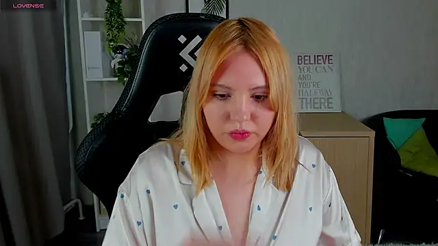 Stacy Luv online show from February 11, 2026, 9:25 am