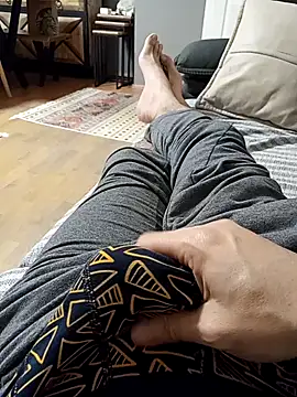 Snapshot of xozox chatting on February 14, 2026, 11:34 pm xozox online show from February 14, 2026, 11:34 pm