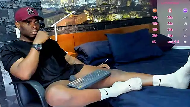 Snapshot of thomas_santtos1 chatting on March 12, 2025, 9:24 pm thomas santtos1 online show from March 12, 2025, 9:24 pm