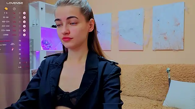 AstoriyaNight online show from November 22, 2025, 4:44 am