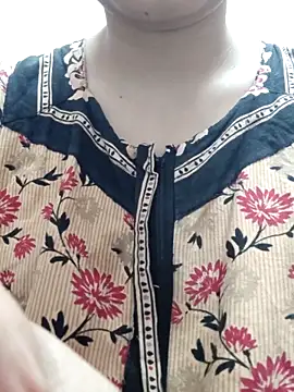 Snapshot of Aaradhya chatting on February 16, 2025, 12:52 am Aaradhya online show from February 16, 2025, 12:52 am