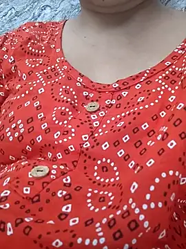 Snapshot of Aaradhya chatting on February 18, 2025, 4:15 am Aaradhya online show from February 18, 2025, 4:15 am