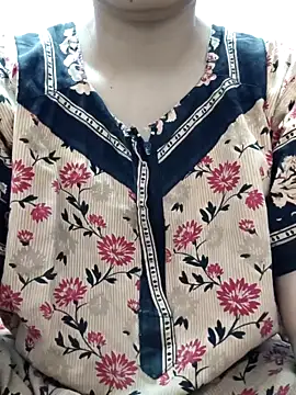 Snapshot of Aaradhya chatting on March 4, 2025, 12:50 am Aaradhya online show from March 4, 2025, 12:50 am