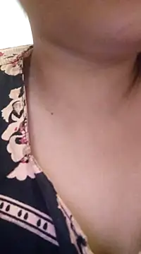 Snapshot of Aaradhya chatting on March 4, 2025, 3:55 am Aaradhya online show from March 4, 2025, 3:55 am