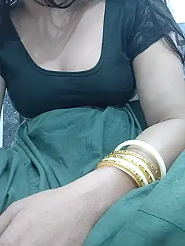 Snapshot of Aaradhya chatting on March 21, 2025, 4:17 am Aaradhya online show from March 21, 2025, 4:17 am