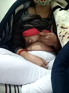 Snapshot of Aaradhya chatting on December 15, 2025, 12:48 am Aaradhya online show from December 15, 2025, 12:48 am