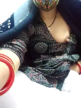 Snapshot of Aaradhya chatting on December 18, 2025, 12:49 am Aaradhya online show from December 18, 2025, 12:49 am