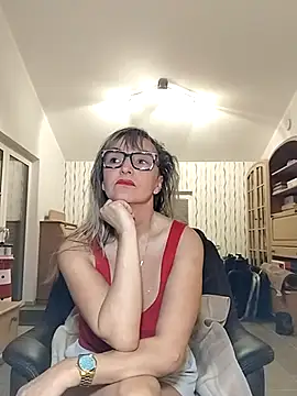 Tinuus online show from November 9, 2025, 9:57 pm