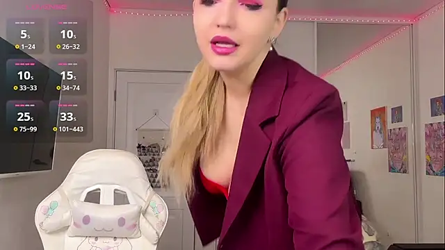 HoneySweetBee online show from February 25, 2025, 2:47 am