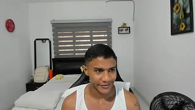 Snapshot of corzoethan chatting on January 9, 2026, 3:04 pm corzoethan online show from January 9, 2026, 3:04 pm