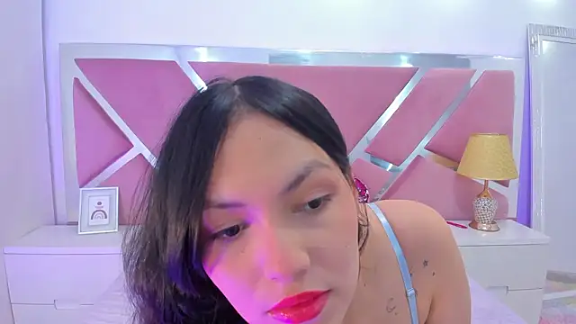 Snapshot of NinnaVous chatting on January 19, 2026, 12:42 pm NinnaVous online show from January 19, 2026, 12:42 pm