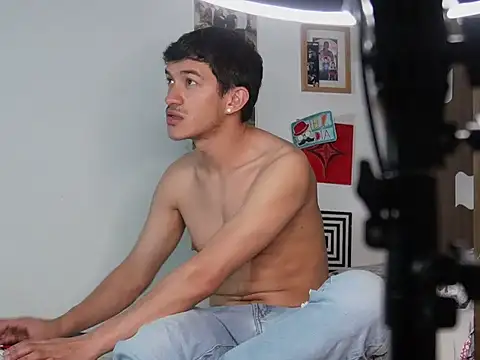 Snapshot of FelipheLive chatting on September 10, 2025, 11:38 pm FelipheLive online show from September 10, 2025, 11:38 pm