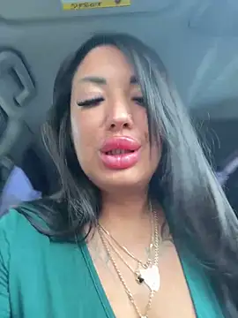 RuslanaXX online show from May 10, 2026, 7:35 am