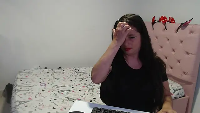 Snapshot of Aliciaheart chatting on January 22, 2025, 3:31 am Aliciaheart online show from January 22, 2025, 3:31 am