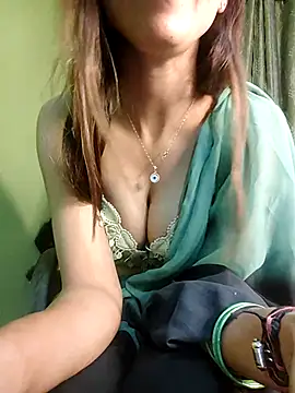 Snapshot of seductivegirl55 chatting on April 29, 2026, 5:30 pm seductivegirl55 online show from April 29, 2026, 5:30 pm