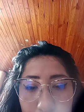 Becka Linares online show from May 7, 2026, 6:57 pm