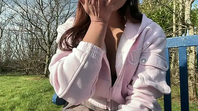 winterforu online show from March 9, 2025, 2:10 pm