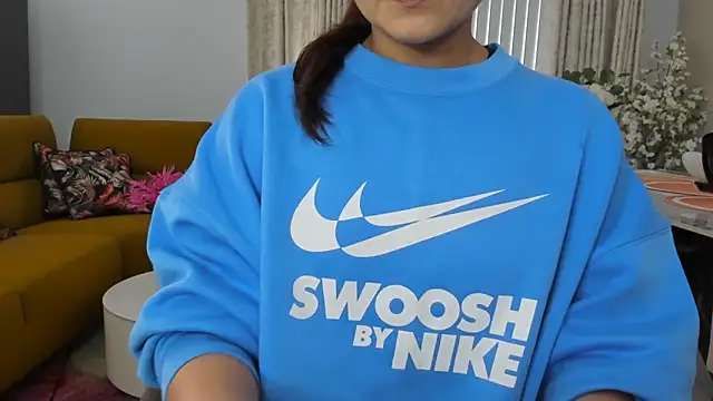 winterforu online show from October 7, 2025, 2:25 pm