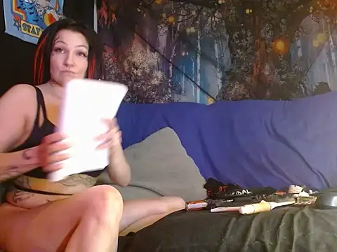 Snapshot of HighCityHoney chatting on April 22, 2026, 6:31 pm HighCityHoney online show from April 22, 2026, 6:31 pm