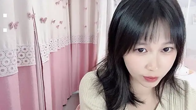 Snapshot of Shleybaby chatting on October 15, 2025, 6:46 am Shleybaby online show from October 15, 2025, 6:46 am