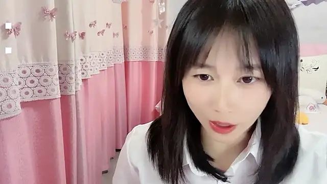 Snapshot of Shleybaby chatting on November 12, 2025, 6:47 am Shleybaby online show from November 12, 2025, 6:47 am