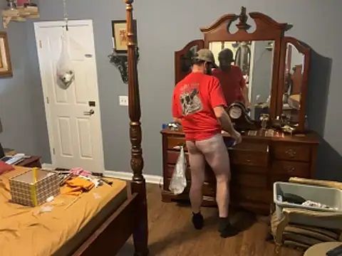 Onesieboy4daddys online show from April 5, 2026, 1:41 pm