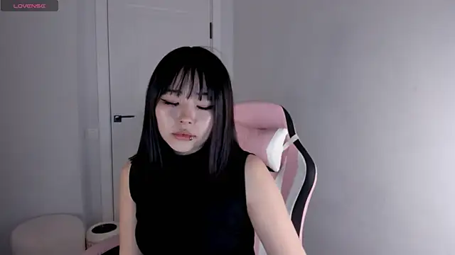 Snapshot of hee_young11 chatting on November 29, 2025, 6:05 am hee young11 online show from November 29, 2025, 6:05 am