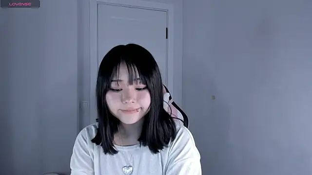 Snapshot of hee_young11 chatting on December 4, 2025, 5:54 pm hee young11 online show from December 4, 2025, 5:54 pm