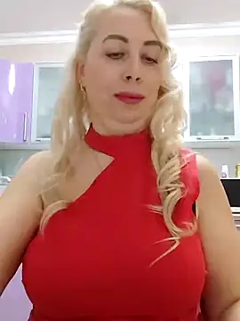 Snapshot of HotJanet chatting on February 4, 2025, 6:06 pm HotJanet online show from February 4, 2025, 6:06 pm