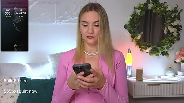 Maria Shy online show from September 19, 2025, 7:54 am