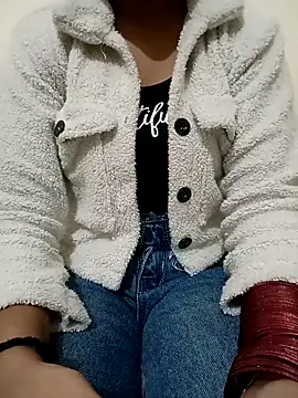 sweet jia23 online show from November 29, 2025, 4:48 am