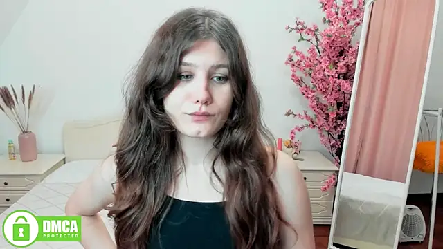 Snapshot of Charlotte_wow chatting on December 6, 2024, 12:27 pm Charlotte wow online show from December 6, 2024, 12:27 pm