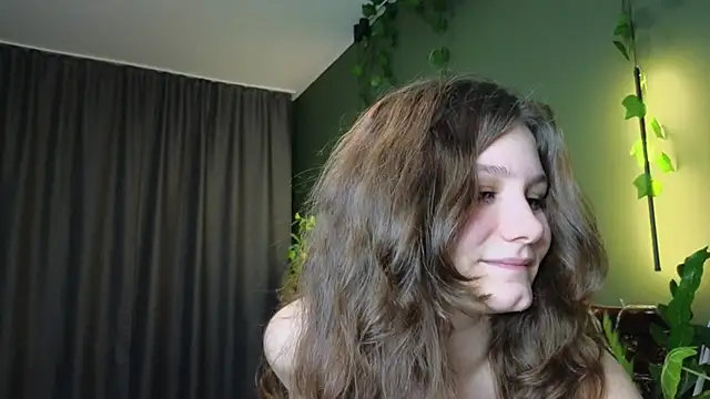 Snapshot of Charlotte_wow chatting on December 22, 2024, 8:03 pm Charlotte wow online show from December 22, 2024, 8:03 pm