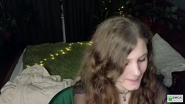 Snapshot of Charlotte_wow chatting on January 7, 2025, 10:08 pm Charlotte wow online show from January 7, 2025, 10:08 pm