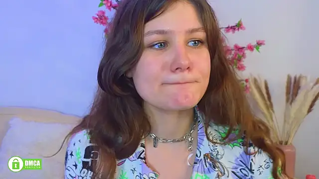 Snapshot of Charlotte_wow chatting on January 21, 2025, 5:51 pm Charlotte wow online show from January 21, 2025, 5:51 pm