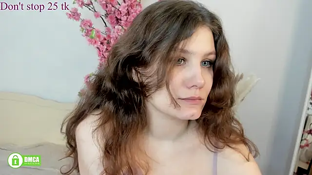 Snapshot of Charlotte_wow chatting on January 25, 2025, 6:46 pm Charlotte wow online show from January 25, 2025, 6:46 pm