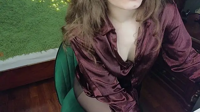 Snapshot of Charlotte_wow chatting on February 15, 2025, 9:15 pm Charlotte wow online show from February 15, 2025, 9:15 pm