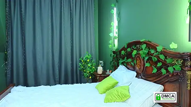 Snapshot of Charlotte_wow chatting on March 11, 2025, 7:58 pm Charlotte wow online show from March 11, 2025, 7:58 pm