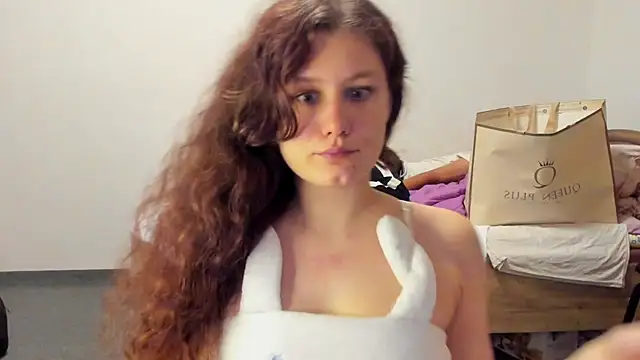 Snapshot of Charlotte_wow chatting on May 1, 2026, 10:14 pm Charlotte wow online show from May 1, 2026, 10:14 pm