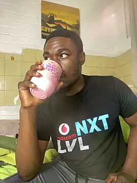 Snapshot of Pinepool21 chatting on September 25, 2025, 12:36 am Pinepool21 online show from September 25, 2025, 12:36 am