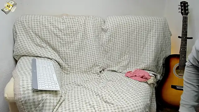 layneinchains online show from February 2, 2026, 1:54 pm