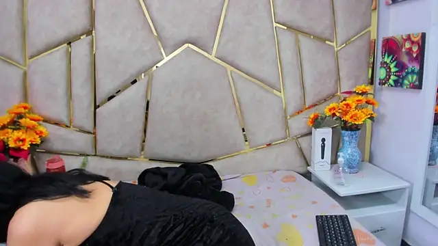 Kloe Candy1 online show from December 16, 2025, 5:01 am