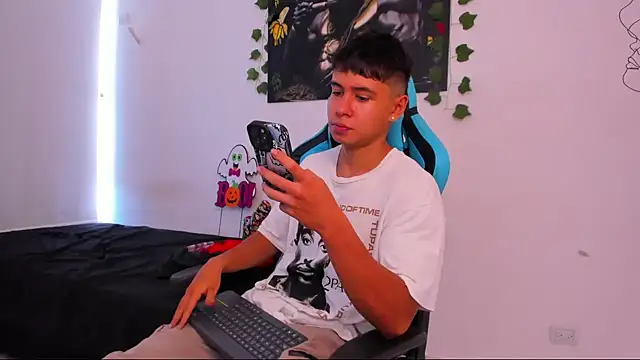 Bray Kevin online show from January 11, 2025, 1:06 am