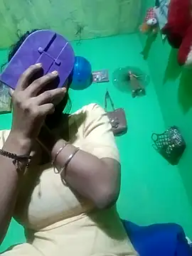 Snapshot of Cuti_jiyax chatting on January 2, 2025, 3:26 am Cuti jiyax online show from January 2, 2025, 3:26 am