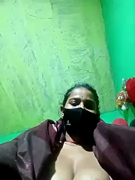 Snapshot of Cuti_jiyax chatting on February 15, 2025, 1:31 am Cuti jiyax online show from February 15, 2025, 1:31 am