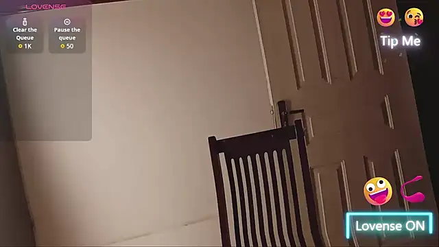 mimi-yangyang online show from December 3, 2025, 1:31 pm