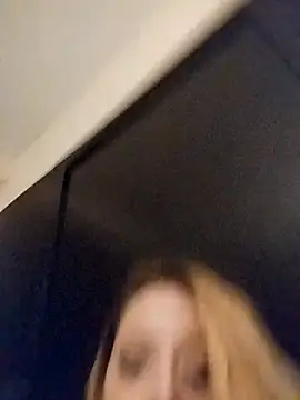 Blueeyesoulsnatcher online show from October 30, 2025, 7:54 am